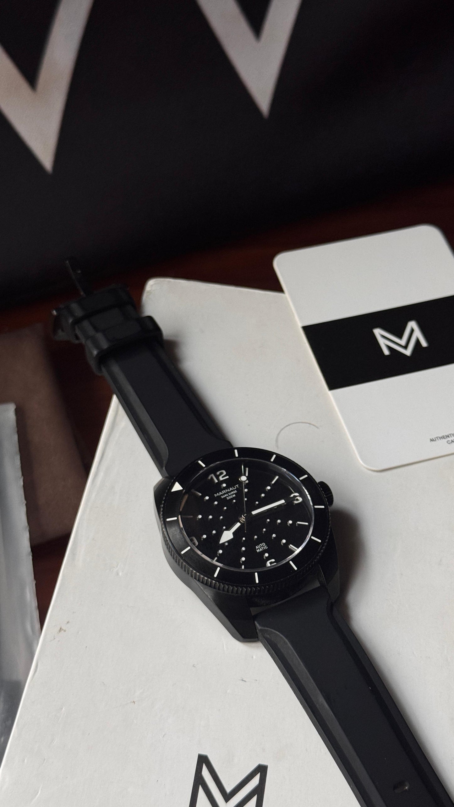 Marnaut Dark Surge 300B