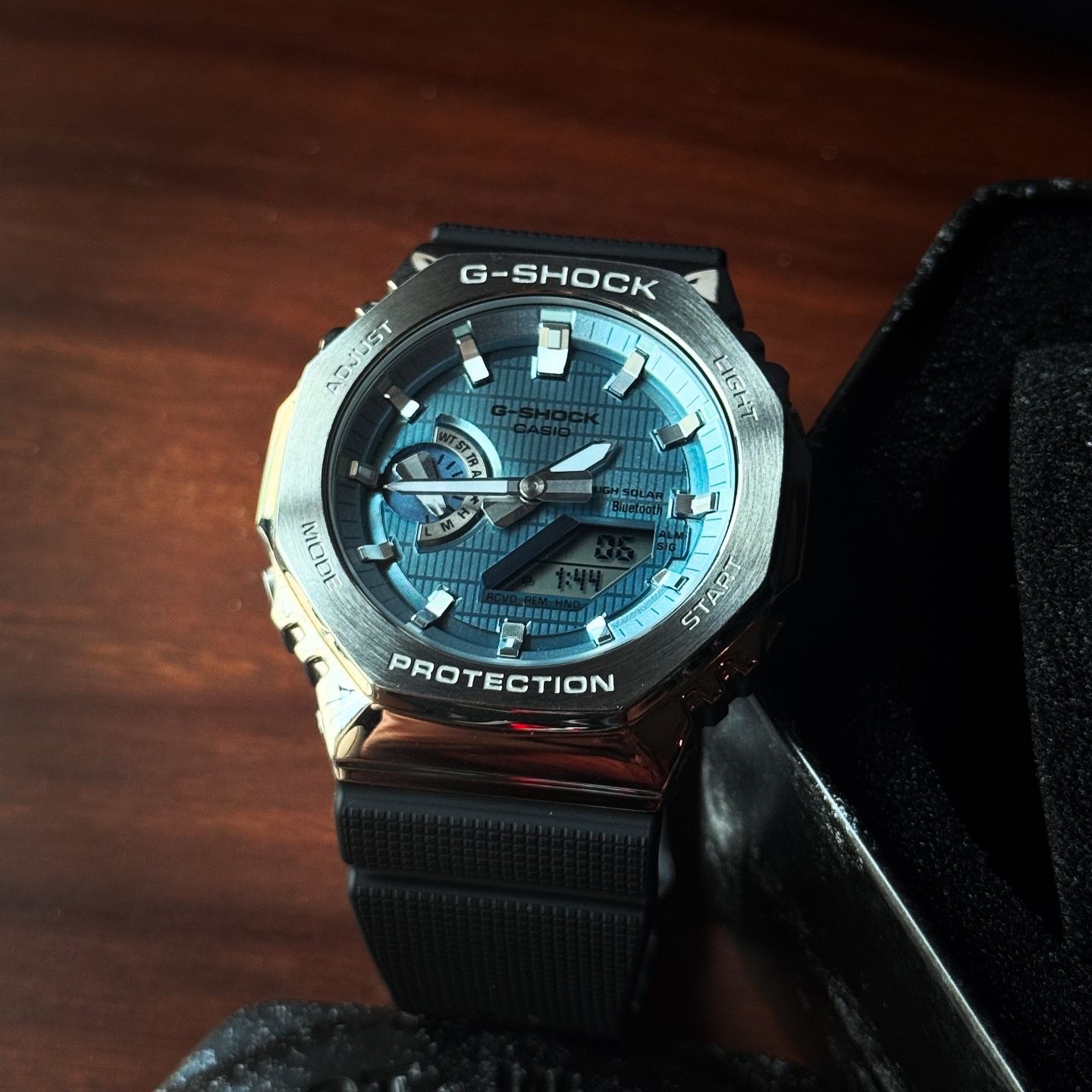Ice Blue Casio Oak GBM-2100-1A2ER