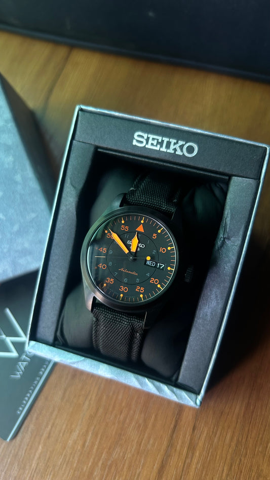 Seiko Orange Lume