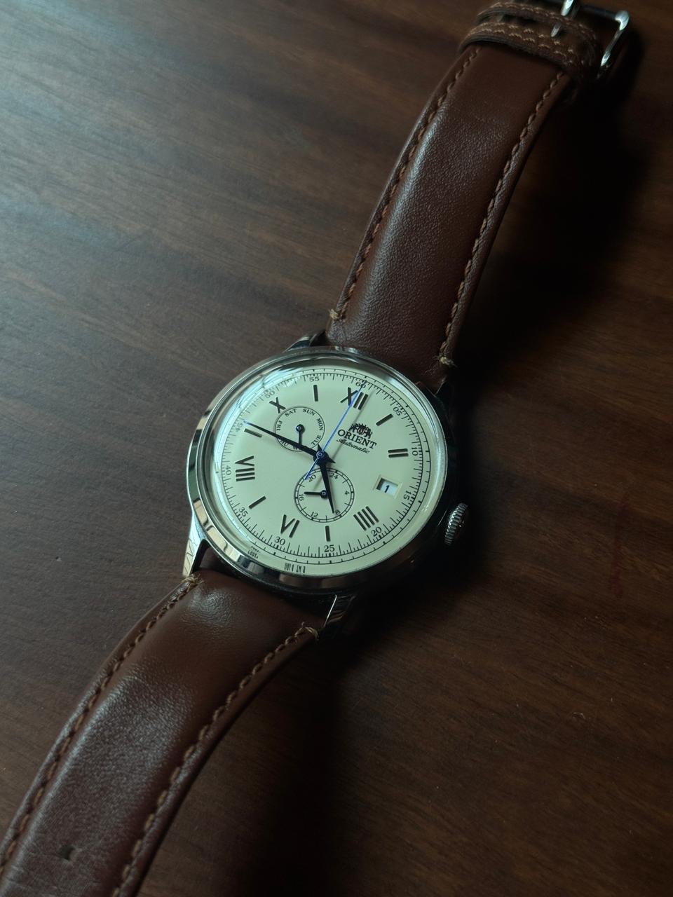 Orient V8 Cream RA-AK0702S10B