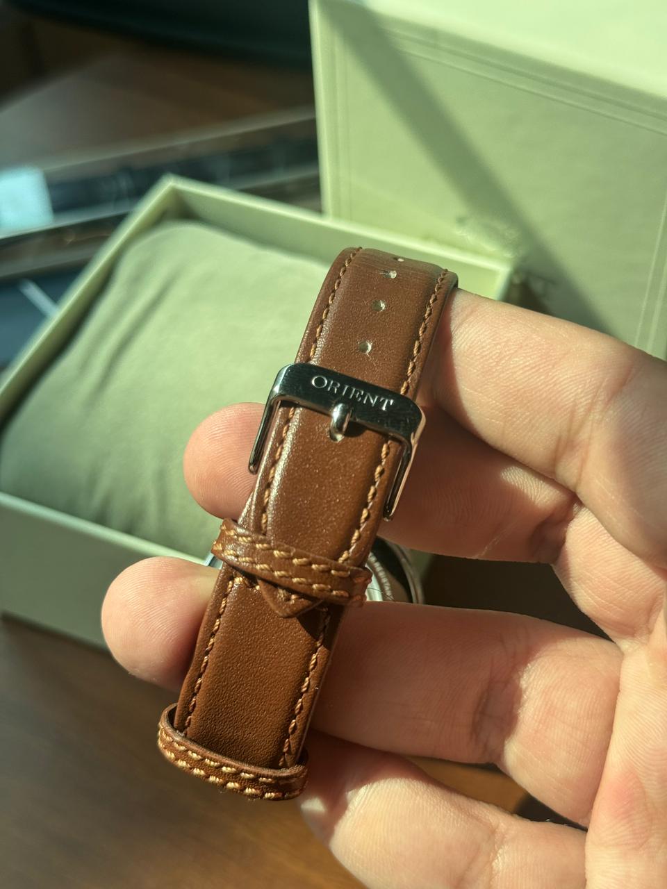 Orient V8 Cream RA-AK0702S10B