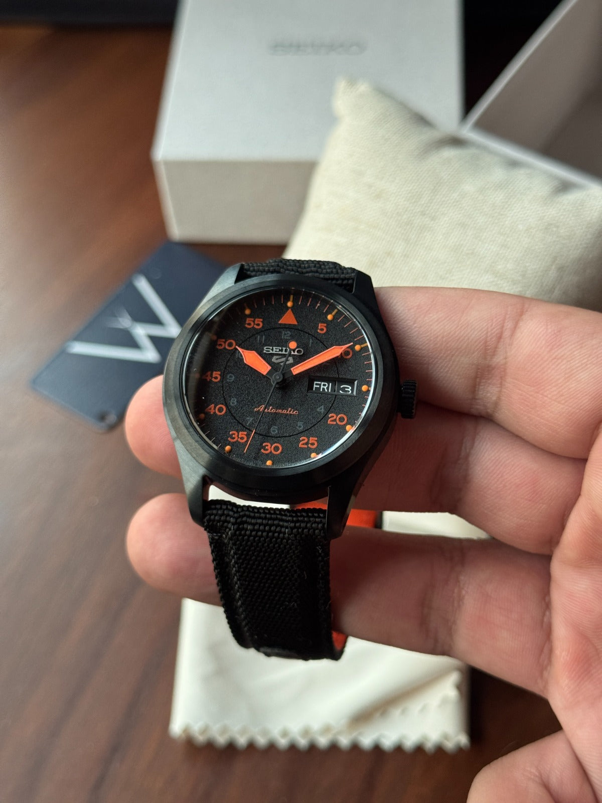 Seiko 5 Sports Flieger SRPH33K1