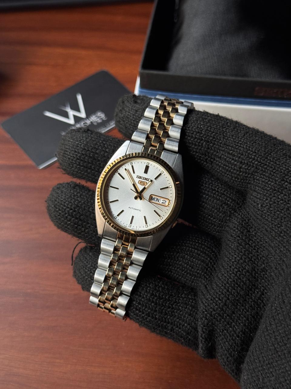 Seiko 5 Datejust SNXJ90