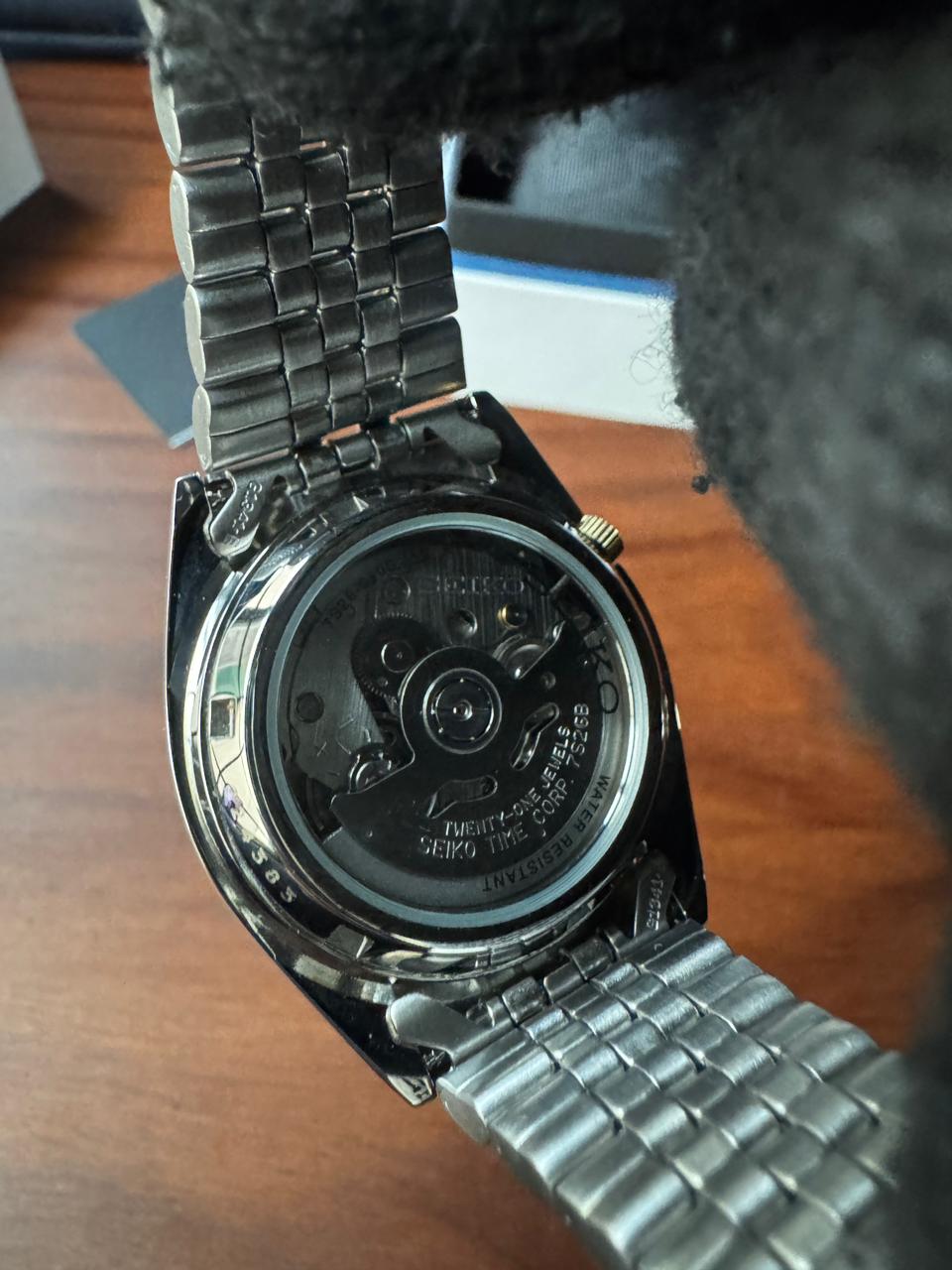 Seiko 5 Datejust SNXJ90