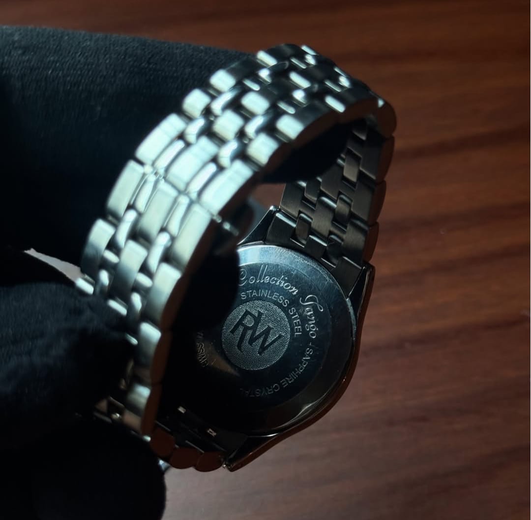 Vintage RW Tango 5590